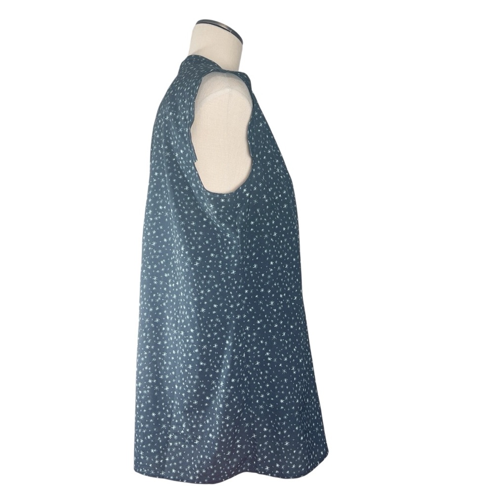 Cabi Astral Style Navy Blue and White Sleeveless Star Print Top Sz L EUC Resort - Picture 2 of 7